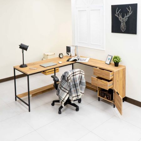 Világszerte szállítható áruk. Használjon 20 mm-es négyzet alakú vascsövet.